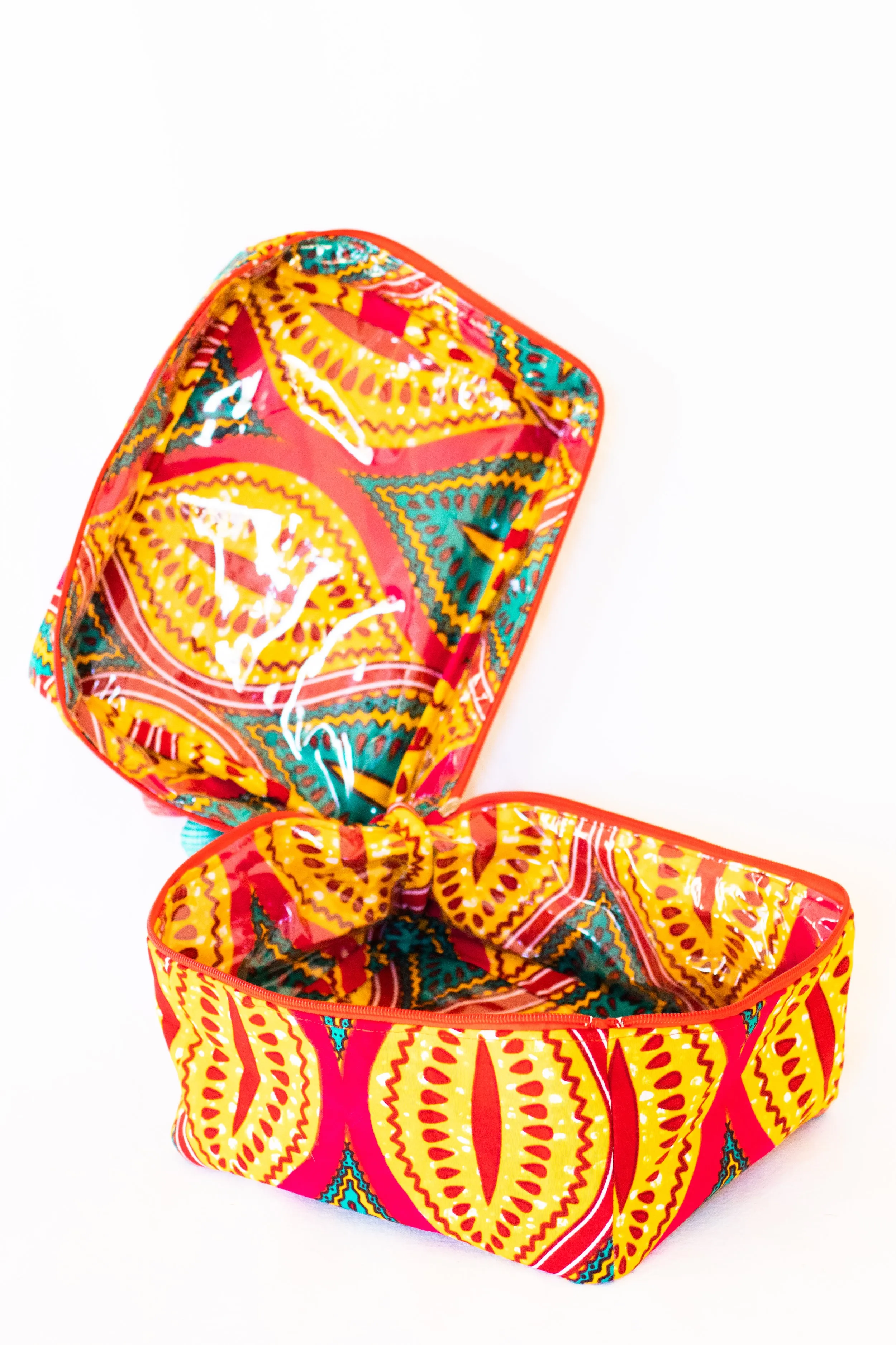 Kitenge Case, Retro